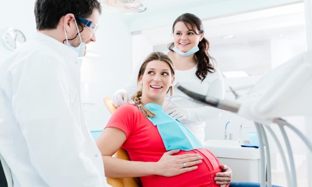 Healthy Smiles for Expecting Mothers: The Importance of Dental Care During Pregnancy