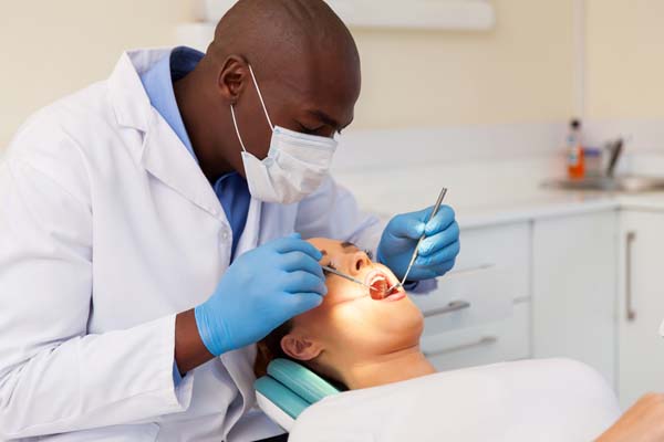 Choosing the Right Cosmetic Dentist: Tips for Finding Your Ideal Match